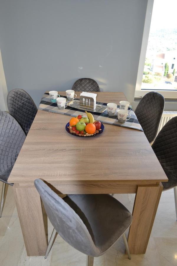 "Stergiou Luxury Apartments" Με Κοινη Πισινα Saronida Eksteriør bilde