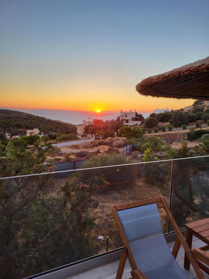 "Stergiou Luxury Apartments" Με Κοινη Πισινα Saronida Eksteriør bilde